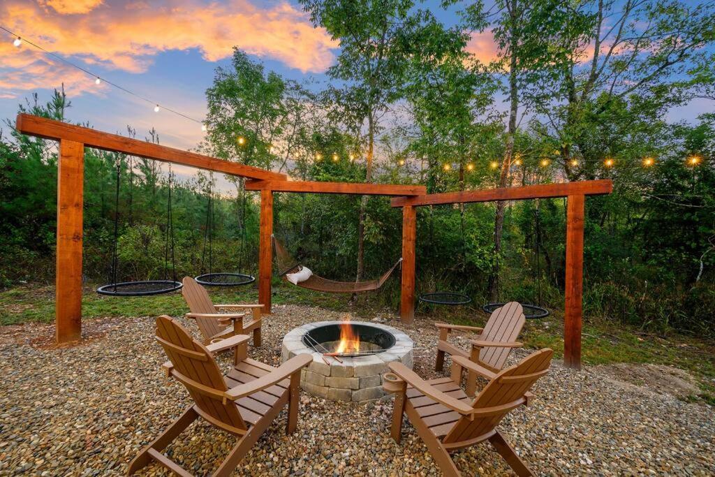 Under The Stars - Secluded, Hot Tub, Firepit, Games Villa Broken Bow Eksteriør bilde
