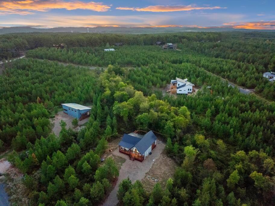 Under The Stars - Secluded, Hot Tub, Firepit, Games Villa Broken Bow Eksteriør bilde